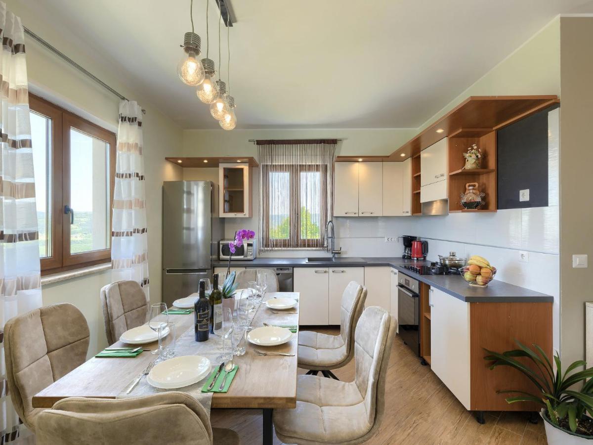 Holiday Home Montebello By Interhome Мотовун Екстериор снимка